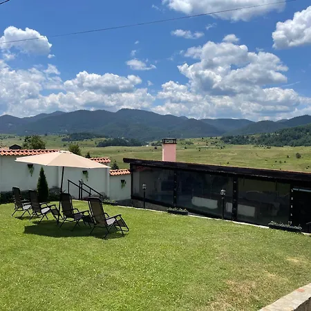 пауновата къща Asikoria