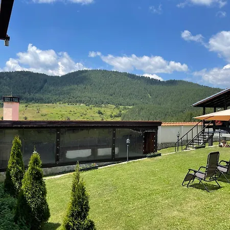 빌라 пауновата къща *